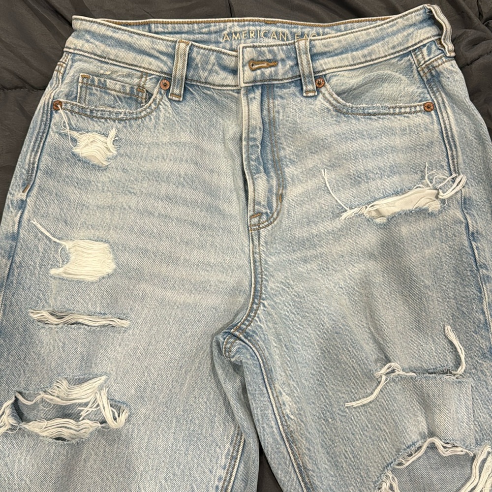 American Eagle Mom Jeans